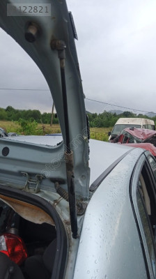 Hyundai Getz bagaj amasorleri çift çıkma