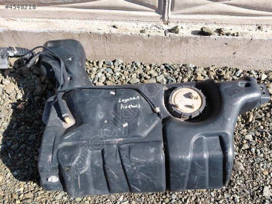 Renault Laguna 1 Hatchback yakıt deposu