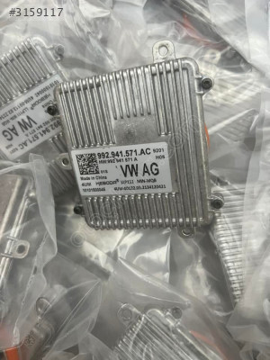 992941571AC VW Golf 8 LED FAR BEYNİ