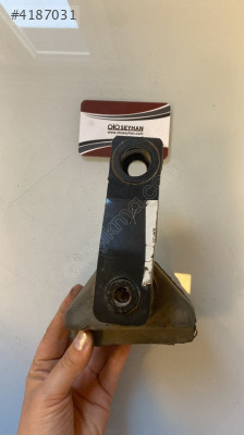 6773193 bmw x1 e84 arka dingil titreşim emici bağlantı demiri