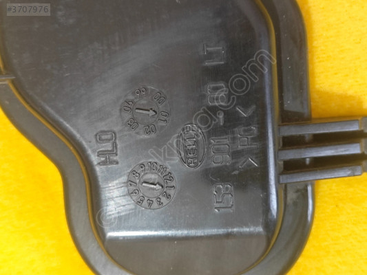 15390100LT Audi A3 far kapağı