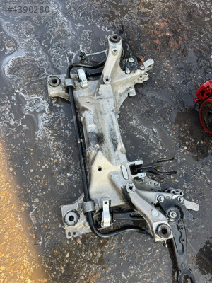 PEUGEOT 407 2.0 DİZEL MOTOR TRAVEZİ