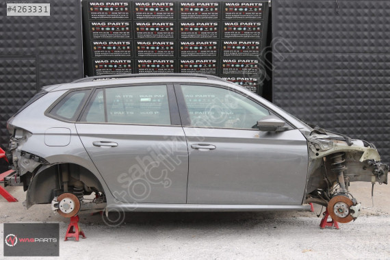 2017 - 2024 SKODA KAMİQ SAĞ ARKA KAPI 658833052