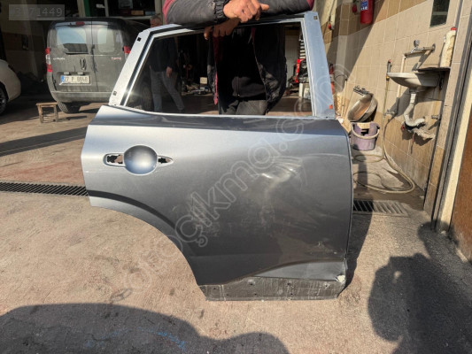 NİSSAN QASHQAİ J12 GRİ SAĞ ARKA KAPI ORJINAL LOKALLİK