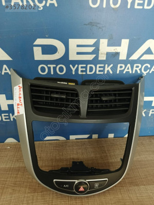 HYUNDAİ TEYP ÇERÇEVESİ DOUBLE EKRAN