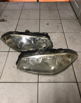 MEGANE 2 SAĞ/SOL FARR ORJİNAL PARÇA ÇIKMA