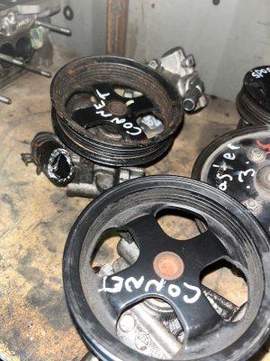 Ford connect direksiyon pompası