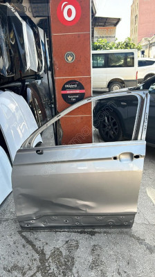 VW Tiguan Modeli İçin Sol Ön Kapı Çıkma Parçası