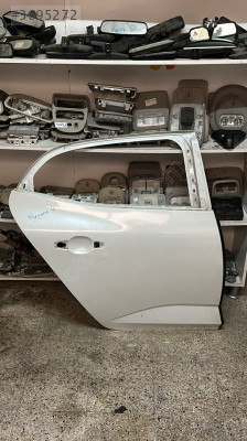 2016-2021 Megane 4 Beyaz Sağ Arka Kapı Orj Çıkma