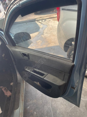 HYUNDAİ GETZ SAĞ ÖN KAPI BOŞ ORJİNAL ÇIKMA