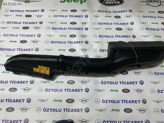MERCEDES W117 CLA 200 Hava Filtre Borusu A270 090 03 82