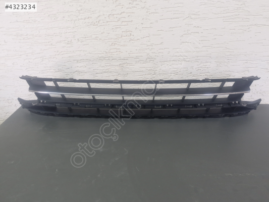 VOLKSWAGEN PASSAT B8 ÖN TAMPON IZGARASI ORTA (TEK NİKELAJLI) SIFI