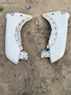 Tourneo Connect Sağ Ön Çamurluk - Ford Marka Oto Çıkma Parç