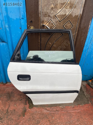 Opel astra F sağ arka kapı dolu