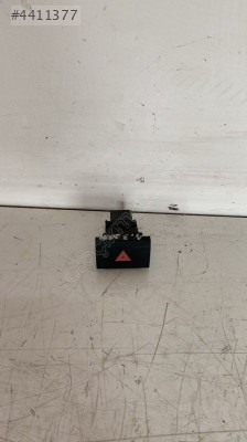 audi a3 2009 dörtlü çakar/flaşör düğmesi (son fiyat)