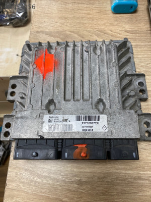 RENAULT FLUENCE MOTOR BEYNİ 237100777R