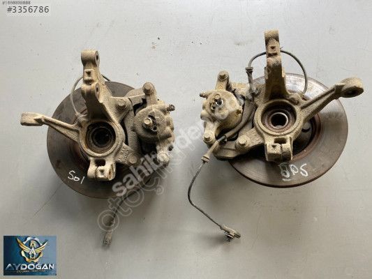 OTO CEM'DEN ÇIKMA FORD FİESTA 1.4.DİZEL SAĞ SOL AKS TAŞIYICI