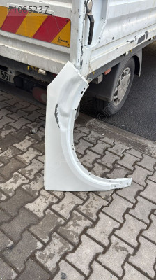 Volvo xc40 sağ ön çamurluk