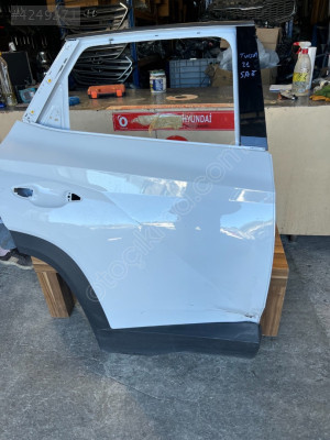 HYUNDAİ TUCSON 2021-2025 SAĞ ARKA KAPI GÖÇÜKLÜK ORİJİNAL ÇIKMA