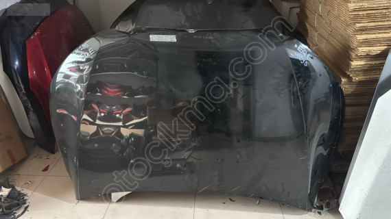 MERCEDES EQE W295 ÖN KAPUT