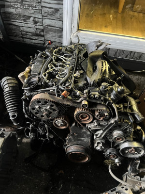 AUDİ A4 2.0TDİ CAGA,CAG,CAH ÇIKMA ORJİNAL KOMPLE MOTOR