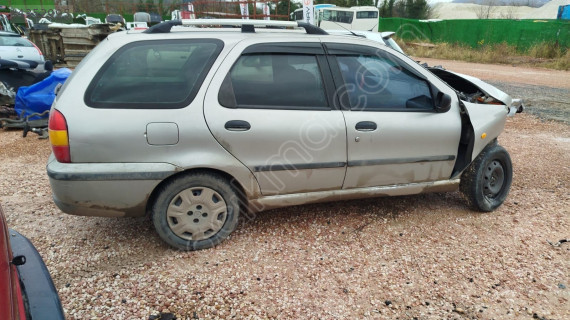 Palio sw sağ arka çamurluk