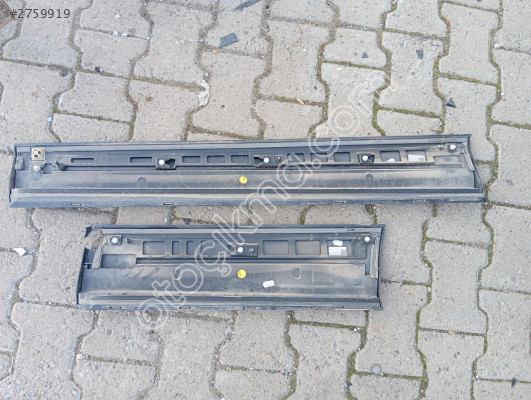 2016 2019 Audi o2 sağ ön  sağ arka kapı çıtası
