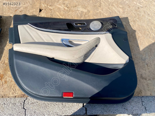 MERCEDES  W213 SAĞ-SOL KAPI DÖŞEMESİ SİYAH-BEYAZ A2137201900