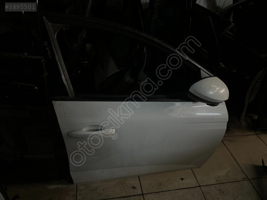 RENAULT MEGANE 4 SAĞ ÖN KAPI ÜÇEL OTO ÇIKMA BURSA