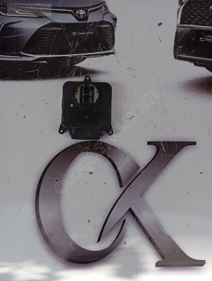 2024-2025 TOYOTA C-HR ÇIKMA ORİJİNAL FAR BEYNİ
