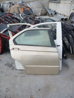 Alfa Romeo 145 sağ arka kapı