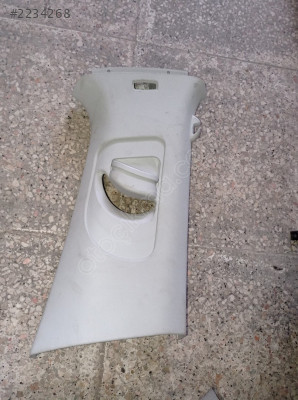 5C6867257 11-18 JETTA ORJ. ÇIKMA ORTA DİREK KAPLAMA SOL