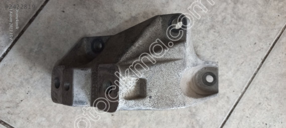 VW GOLF IV BORA 110199117 MOTOR kulağı