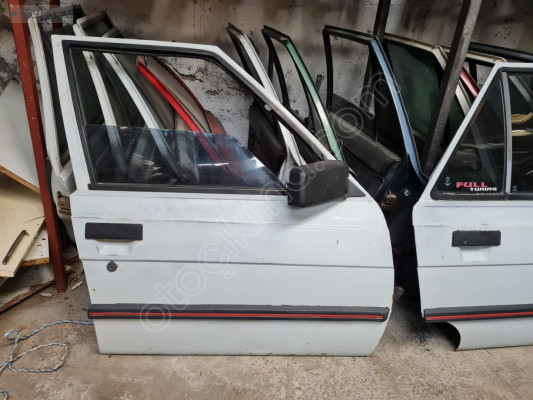 Renault 9 Broadway sağ ön kapı