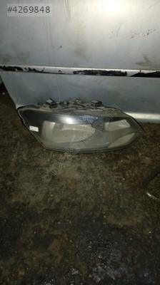 VOLKSWAGEN POLO SAĞ ÖN FAR
