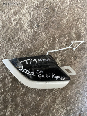 Volkswagen Tiguan ön tampon çeki demir kapağı