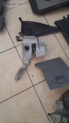 VOLKSWAGEN PASSAT B6 YEDEK SU DEPOSU