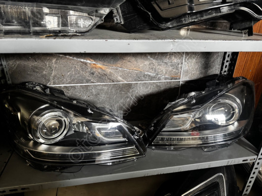 W204 MAKYAJLI SAĞ SOL ORJİNAL FAR