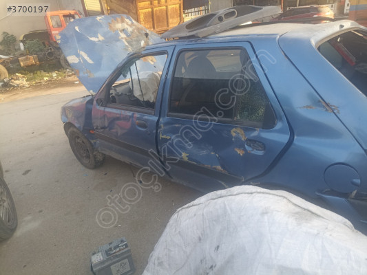 Ford Fiesta çıkma yedek parça flair kasa