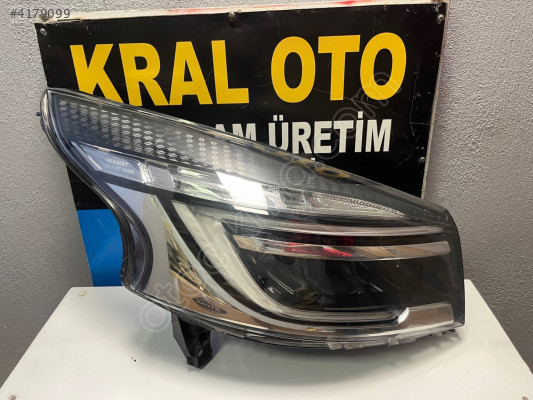 KRAL OTO - RENAULT TRAFİC SAĞ FULL LED FAR 2021-2024