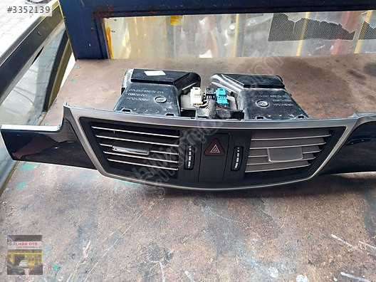 A2128302554 Mercedes W212 klima ızgaraları