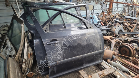 Skoda octavia A5 sag ön kapı