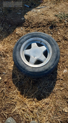 Fiat Tofaş jant lastik takım olarak mevcuttur 13 jant