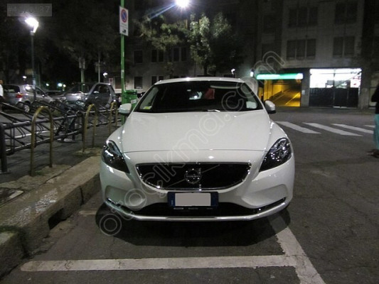 VOLVO V40 FAR CAMI SAĞ-SOL / HALOJEN MODEL / 2012-17