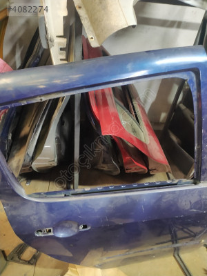 Renault mödüs salğ arka kapı
