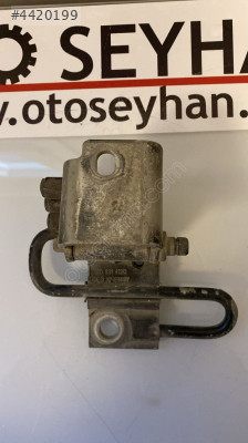 1T0831412C Volkswagen Caddy 2004 - 2018 sağ ön kapı alt menteşesi