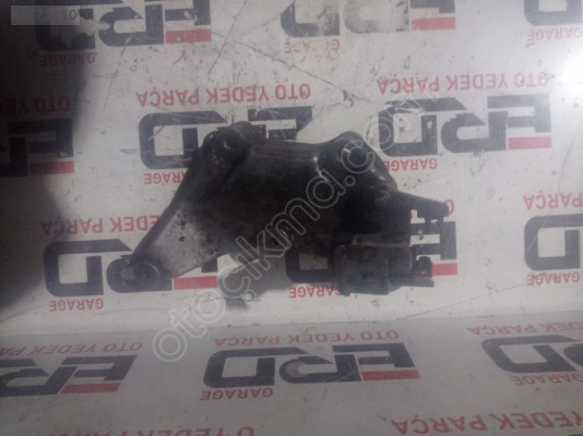 MERCEDES C220 W204 SOL MOTOR TAKOZU A6510940039
