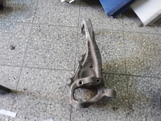 Mercedes E 213 TAŞIYICI SOL A2133324700