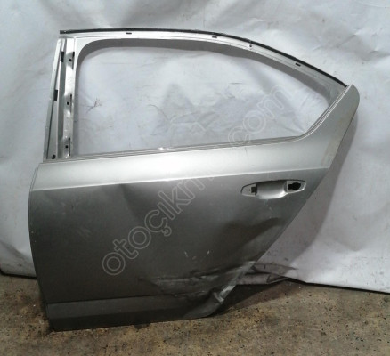 Skoda Octiavia Sol Arka Kapı 2013 2019 Çıkma Orjinal