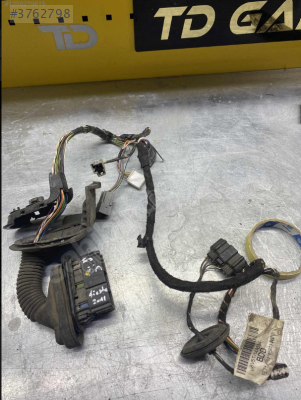 FİESTA SAG ÖN KAPI ELEKTRİK TESİSATI